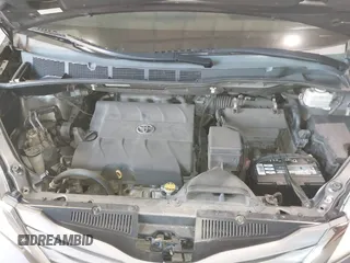 2011 Toyota Sienna XLE с VIN 5TDDK3DC8BS026606, выставлен на аукционе IAAI как лот 41295760 с пробегом 128 930 миль миль и . История ставок и продаж доступна на DreamBid. Изображение 10.