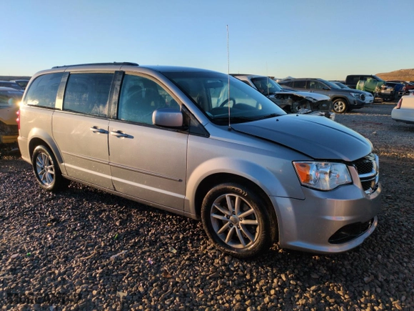 2015 Dodge Grand Caravan SXT with VIN 2C4RDGCG3FR533102, listed as a Copart auction lot 46819305 with 135,946 mi miles and Salvage Title. Bid and sale history available at carsss.com. Image 4.