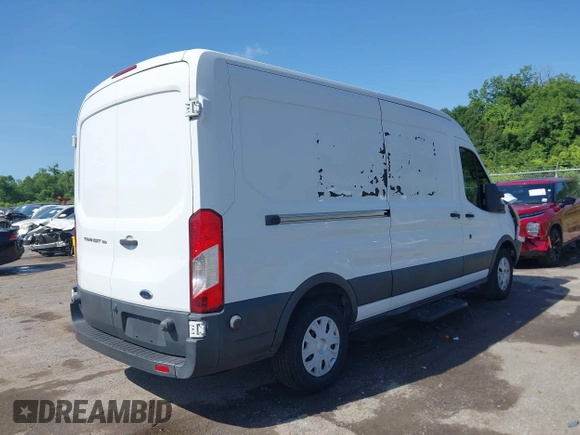 2017 Ford Transit with VIN 1FTYE2CM6HKB32372, listed as a IAAI auction lot 42247909 with 197,640 mi miles and . Bid and sale history available at DreamBid. Image 4.