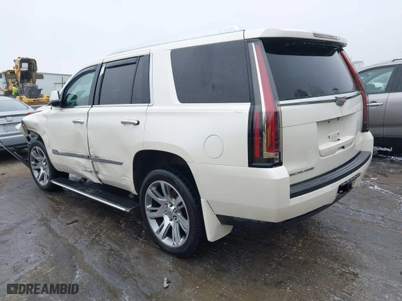 2015 Cadillac Escalade Premium with VIN 1GYS4NKJ9FR547587, listed as a IAAI auction lot 41556378 with 155,038 mi miles. Bid and sale history available at carsss.com. Image 3.