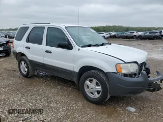 2003 Ford Escape XLS Popular with VIN 1FMYU02183KE05685, listed as a Copart auction lot 53904835 with 98,807 mi miles and Salvage title. Bid and sale history available at DreamBid. Image 4.