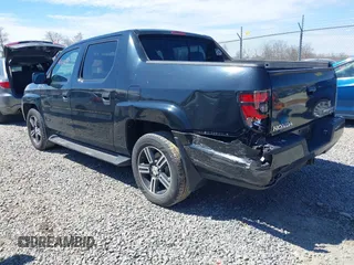 2013 Honda Ridgeline Sport z VIN 5FPYK1F72DB007036, wystawiony jako IAAI lot #41846541 z przebiegiem 133 391 mil mil oraz . Historia ofert i sprzedaży dostępna na DreamBid. Obrazek 3.