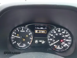 2014 Nissan Pathfinder S z VIN 5N1AR2MM8EC722644, wystawiony jako IAAI lot #41986680 z przebiegiem 148 215 mil mil oraz . Historia ofert i sprzedaży dostępna na DreamBid. Obrazek 7.