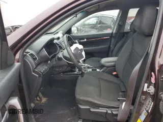2014 Kia Sorento LX with VIN 5XYKT4A75EG458041, listed as a Copart auction lot 50915535 with 163,789 mi miles and Salvage Title. Bid and sale history available at carsss.com. Image 7.