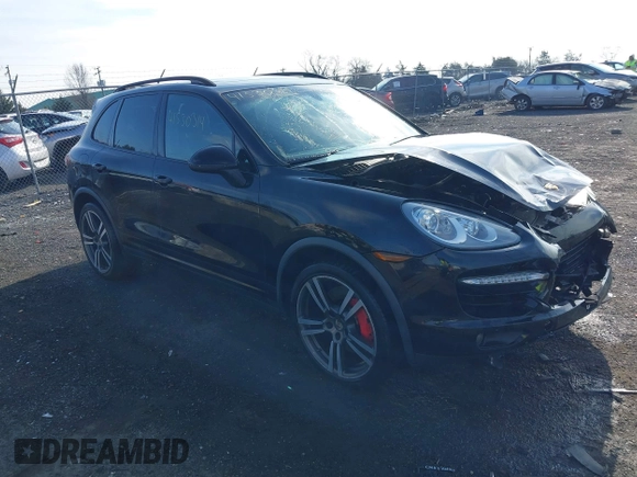 2012 Porsche Cayenne Turbo z VIN WP1AC2A23CLA84310, wystawiony jako IAAI lot #41530314 z przebiegiem 103 859 mil mil oraz . Historia ofert i sprzedaży dostępna na DreamBid. Obrazek 1.
