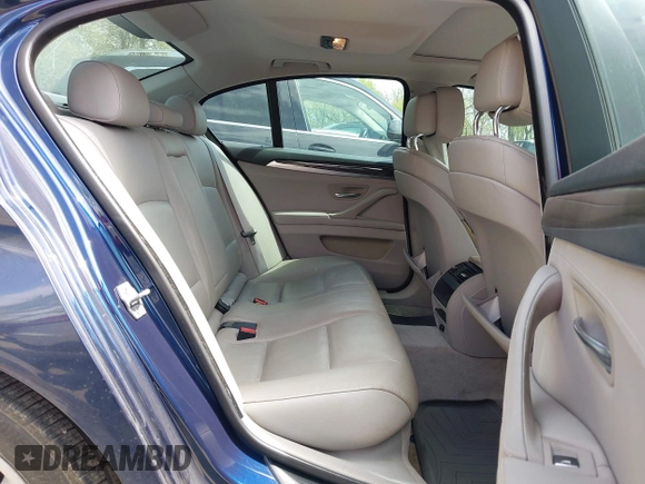2013 BMW 5 Series 528i xDrive with VIN WBAXH5C52DD107297, listed as a IAAI auction lot 42004619 with 182,805 mi miles. Bid and sale history available at carsss.com. Image 8.