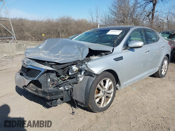 2012 Kia Optima EX with VIN 5XXGN4A72CG010664, listed as a IAAI auction lot 41824532 with 154,707 mi miles. Bid and sale history available at carsss.com. Image 6.