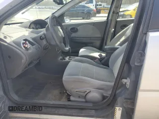 2006 Saturn ION z VIN 1G8AL58B56Z136492, wystawiony jako Copart lot #52090575 z przebiegiem 74 628 mil mil oraz Szkody całkowita. Historia ofert i sprzedaży dostępna na DreamBid. Obrazek 7.