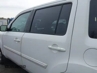2015 Honda Pilot EX-L with VIN 5FNYF4H51FB010541, listed as a IAAI auction lot 40893246 with 215,295 mi miles and . Bid and sale history available at carsss.com. Image 14.