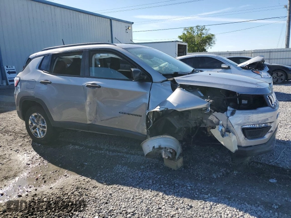 2018 Jeep Compass Sport with VIN 3C4NJCAB4JT182472, listed as a Copart auction lot 50085455 with 53,266 mi miles and Salvage Title. Bid and sale history available at carsss.com. Image 4.