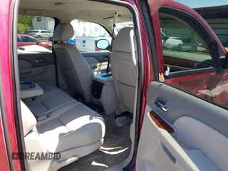 2011 GMC Yukon XL SLT with VIN 1GKS2KE37BR118843, listed as a IAAI auction lot 41983870 with 236,029 mi miles. Bid and sale history available at carsss.com. Image 8.