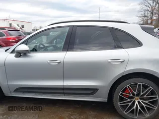 2022 Porsche Macan Turbo with VIN WP1AF2A52NLB31072, listed as a IAAI auction lot 41444252 with 38,595 mi miles and . Bid and sale history available at DreamBid. Image 14.