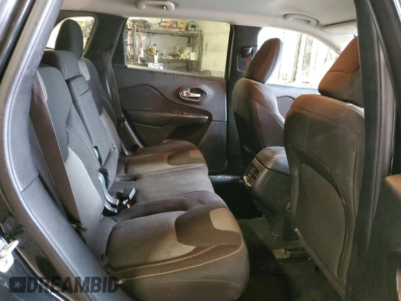 2014 Jeep Cherokee Latitude z VIN 1C4PJLCS0EW206742, wystawiony jako Copart lot #55797795 z przebiegiem 153 695 mil mil oraz Czysty tytuł • Clean title. Historia ofert i sprzedaży dostępna na DreamBid. Obrazek 11.