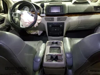2013 Volkswagen Routan z VIN 2C4RVADG0DR725406, wystawiony jako Copart lot #45860115 z przebiegiem 146 626 mil mil oraz Nie do naprawy. Historia ofert i sprzedaży dostępna na DreamBid. Obrazek 8.