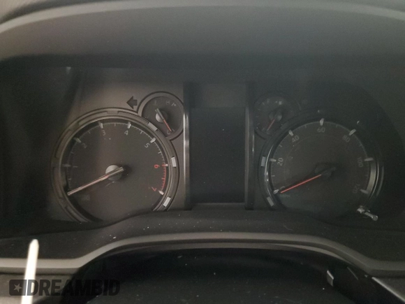 2021 Toyota 4Runner SR5 Premium с VIN JTENU5JR8M5919625, выставлен на аукционе Copart как лот 58466855 с пробегом Не указан миль и Списание • Salvage title. История ставок и продаж доступна на DreamBid. Изображение 9.