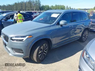 2020 Volvo XC90 Momentum with VIN YV4A221KXL1553065, listed as a IAAI auction lot 42180363 with 34,056 mi miles and . Bid and sale history available at DreamBid. Image 18.