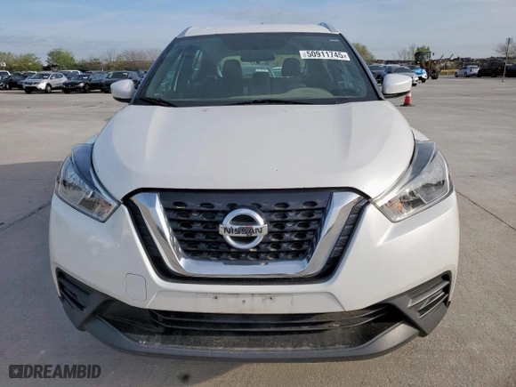 2018 Nissan Kicks SV with VIN 3N1CP5CU4JL506720, listed as a Copart auction lot 50911745 with 149,424 mi miles and Clean Title. Bid and sale history available at carsss.com. Image 5.