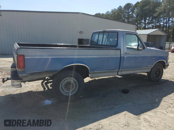 1993 Ford F-250 with VIN 2FTHF25H2PCA20717, listed as a Copart auction lot 53087425 with 246,044 mi miles and Salvage Title. Bid and sale history available at carsss.com. Image 3.