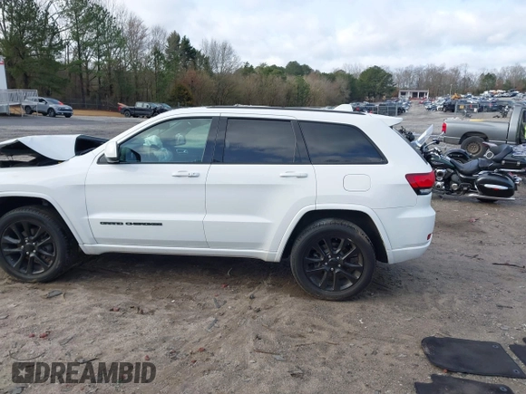2019 Jeep Grand Cherokee Upland with VIN 1C4RJFAG1KC565684, listed as a IAAI auction lot 41727054 with 53,043 mi miles. Bid and sale history available at carsss.com. Image 14.