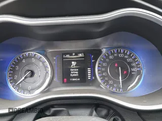 2015 Chrysler 200 Limited with VIN 1C3CCCABXFN568858, listed as a IAAI auction lot 41732534 with 110,640 mi miles. Bid and sale history available at carsss.com. Image 7.