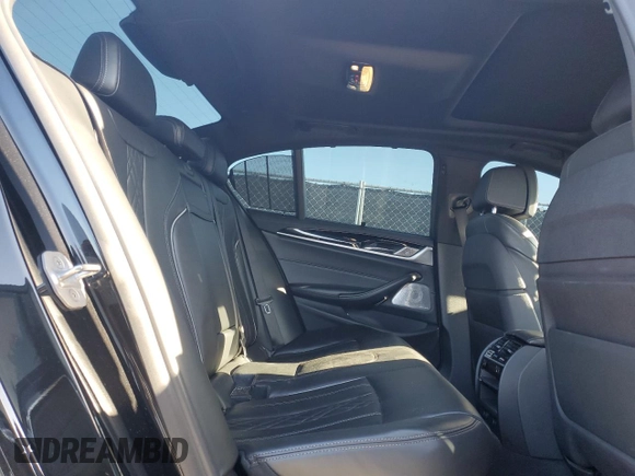 2018 BMW 5 Series M550i xDrive with VIN WBAJB9C52JB035913, listed as a Copart auction lot 51441195 with 42,205 mi miles and Salvage Title. Bid and sale history available at carsss.com. Image 10.