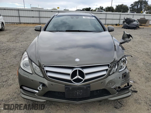 2013 Mercedes-Benz E 550 с VIN WDDKJ7DB4DF183485, выставлен на аукционе Copart как лот 72271004 с пробегом 84 498 миль миль и Списание • Salvage title. История ставок и продаж доступна на DreamBid. Изображение 5.