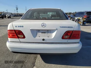 1998 Mercedes-Benz E-Class with VIN WDBJF25F3WA566702, listed as a Copart auction lot 81723704 with Not Provided miles and Salvage Title. Bid and sale history available at carsss.com. Image 6.