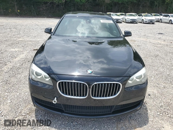 2015 BMW 7 Series 740Li with VIN WBAYE4C53FD138830, listed as a Copart auction lot 60866995 with 190,317 mi miles and Clean title. Bid and sale history available at DreamBid. Image 5.