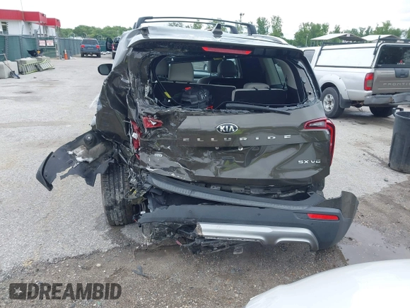 2020 Kia Telluride SX with VIN 5XYP5DHC8LG079664, listed as a IAAI auction lot 42222352 with 98,348 mi miles and . Bid and sale history available at DreamBid. Image 17.