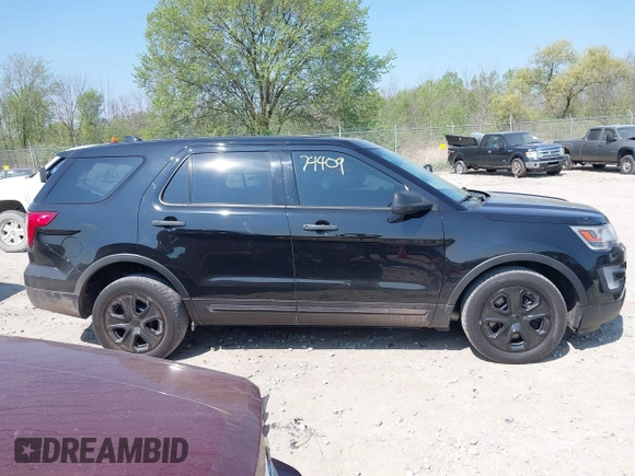 2017 Ford Police Interceptor Utility with VIN 1FM5K8AR2HGC56862, listed as a IAAI auction lot 42274409 with 92,662 mi miles and . Bid and sale history available at DreamBid. Image 13.