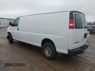 2017 Chevrolet Express Cargo Van with VIN 1GCZGHFG6H1292104, listed as a IAAI auction lot 41662902 with 272,436 mi miles. Bid and sale history available at carsss.com. Image 3.