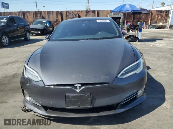 2019 Tesla Model S 75D with VIN 5YJSA1E2XKF305595, listed as a Copart auction lot 51838965 with Not provided miles and Salvage title. Bid and sale history available at DreamBid. Image 5.