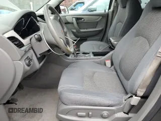2015 Chevrolet Traverse LS z VIN 1GNKRFKD5FJ297259, wystawiony jako Copart lot #59894545 z przebiegiem 122 142 mil mil oraz Szkoda całkowita • Salvage title. Historia ofert i sprzedaży dostępna na DreamBid. Obrazek 7.