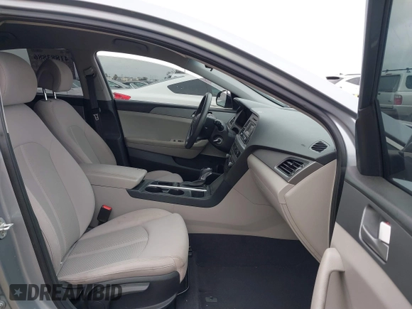 2017 Hyundai Sonata 2.4L with VIN 5NPE24AF1HH562921, listed as a IAAI auction lot 41883886 with 145,594 mi miles and . Bid and sale history available at carsss.com. Image 5.