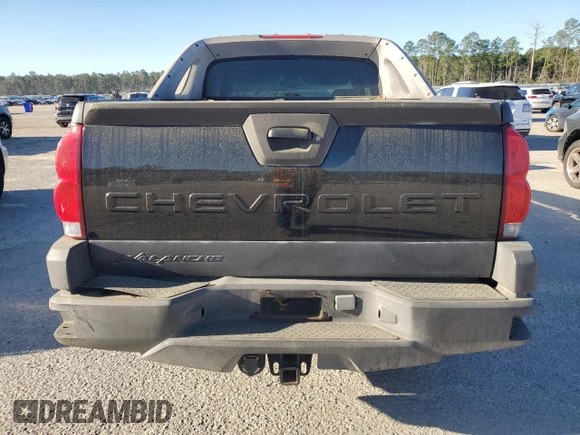 2005 Chevrolet Avalanche LS z VIN 3GNEC12Z85G181745, wystawiony jako Copart lot #49137995 z przebiegiem 201 187 mil mil oraz Szkoda całkowita • Salvage title. Historia ofert i sprzedaży dostępna na DreamBid. Obrazek 6.