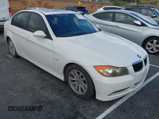 2007 BMW 3 Series 328i z VIN WBAVC53527FZ74858, wystawiony jako IAAI lot #41563176 z przebiegiem 176 530 mil mil oraz . Historia ofert i sprzedaży dostępna na DreamBid. Obrazek 1.