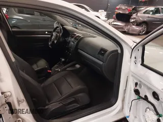 2010 Volkswagen Jetta SE с VIN 3VWRZ7AJ0AM162980, выставлен на аукционе IAAI как лот 42275941 с пробегом 88 142 миль миль и . История ставок и продаж доступна на DreamBid. Изображение 5.