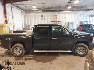 2010 Chevrolet Silverado 1500 LS with VIN 3GCRKREA6AG199138, listed as a IAAI auction lot 41750312 with 208,628 mi miles and . Bid and sale history available at DreamBid. Image 13.