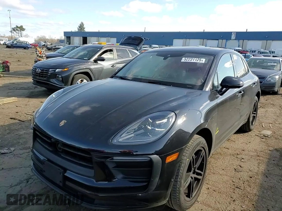 2022 Porsche Macan with VIN WP1AA2A57NLB02293, listed as a Copart auction lot 52231125 with 18,644 mi miles and Non repairable. Bid and sale history available at DreamBid. Image 10.