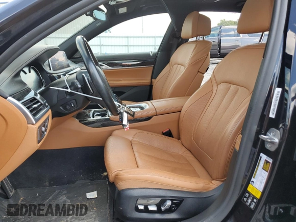 2019 BMW 7 Series 740i xDrive with VIN WBA7E4C50KGV70120, listed as a Copart auction lot 67268954 with 39,639 mi miles and Salvage Title. Bid and sale history available at DreamBid. Image 7.