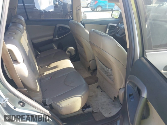 2008 Toyota RAV4 Ltd with VIN JTMZK31V386012553, listed as a IAAI auction lot 42045642 with 206,102 mi miles. Bid and sale history available at carsss.com. Image 8.