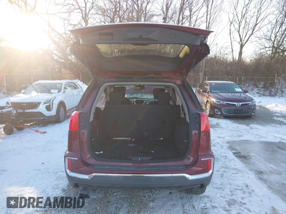 2016 GMC Terrain SLE with VIN 2GKALNEK5G6200638, listed as a IAAI auction lot 41357632 with 124,130 mi miles. Bid and sale history available at carsss.com. Image 17.