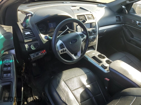 2013 Ford Utility Police Interceptor with VIN 1FM5K8AR3DGB63858, listed as a Copart auction lot 42256695 with 162,636 mi miles and Salvage Title. Bid and sale history available at carsss.com. Image 8.