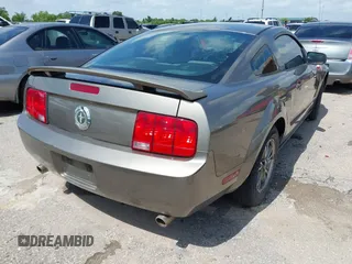 2005 Ford Mustang Deluxe with VIN 1ZVFT80NX55145615, listed as a IAAI auction lot 42511360 with 236,242 mi miles and . Bid and sale history available at DreamBid. Image 4.
