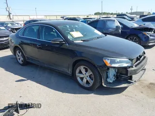 2012 Volkswagen Passat SE with VIN 1VWBP7A31CC084092, listed as a IAAI auction lot 41855831 with 91,252 mi miles. Bid and sale history available at carsss.com. Image 1.