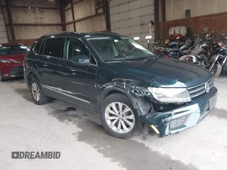 2018 Volkswagen Tiguan SEL с VIN 3VV2B7AX3JM133326, выставлен на аукционе IAAI как лот 42459190 с пробегом 94 665 миль миль и . История ставок и продаж доступна на DreamBid. Изображение 1.