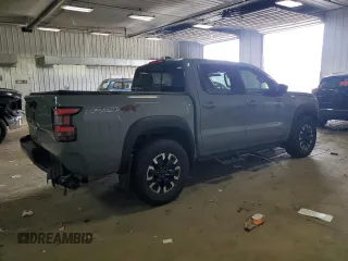 2022 Nissan Frontier Pro-4X z VIN 1N6ED1EK4NN674895, wystawiony jako Copart lot #54838395 z przebiegiem 44 867 mil mil oraz Szkoda całkowita • Salvage title. Historia ofert i sprzedaży dostępna na DreamBid. Obrazek 3.