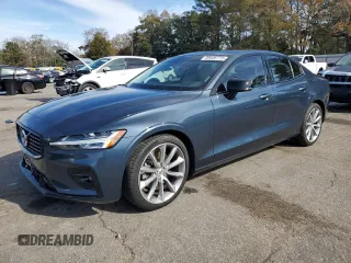2021 Volvo S60 Momentum with VIN 7JR102TZXMG123619, listed as a Copart auction lot 89405775 with 35,316 mi miles and Salvage Title. Bid and sale history available at carsss.com. Image 1.