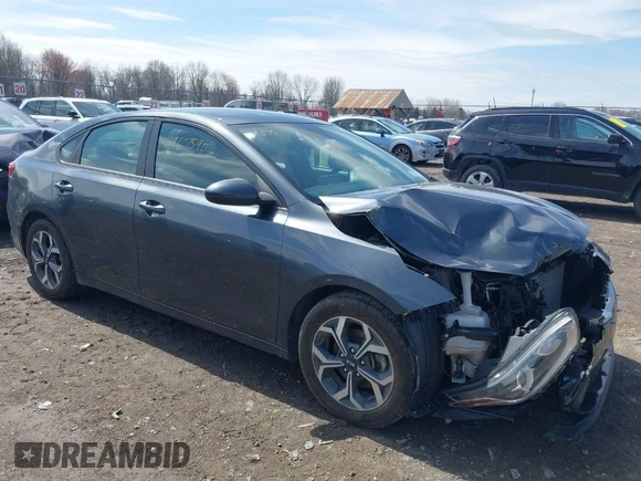 2019 Kia Forte LXS with VIN 3KPF24AD0KE095571, listed as a IAAI auction lot 41967590 with 31,967 mi miles. Bid and sale history available at carsss.com. Image 1.