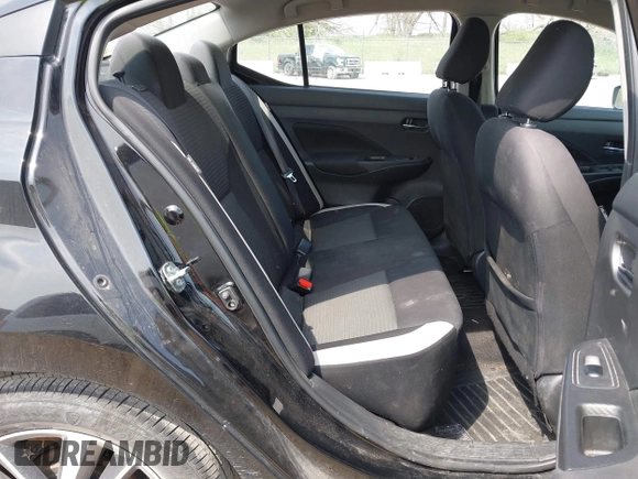 2021 Nissan Versa SV with VIN 3N1CN8EV3ML851240, listed as a IAAI auction lot 42100132 with 81,210 mi miles and . Bid and sale history available at DreamBid. Image 8.